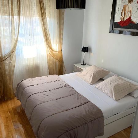 Apto Alma Parking Y Piscina Gratis Zaragoza Buitenkant foto