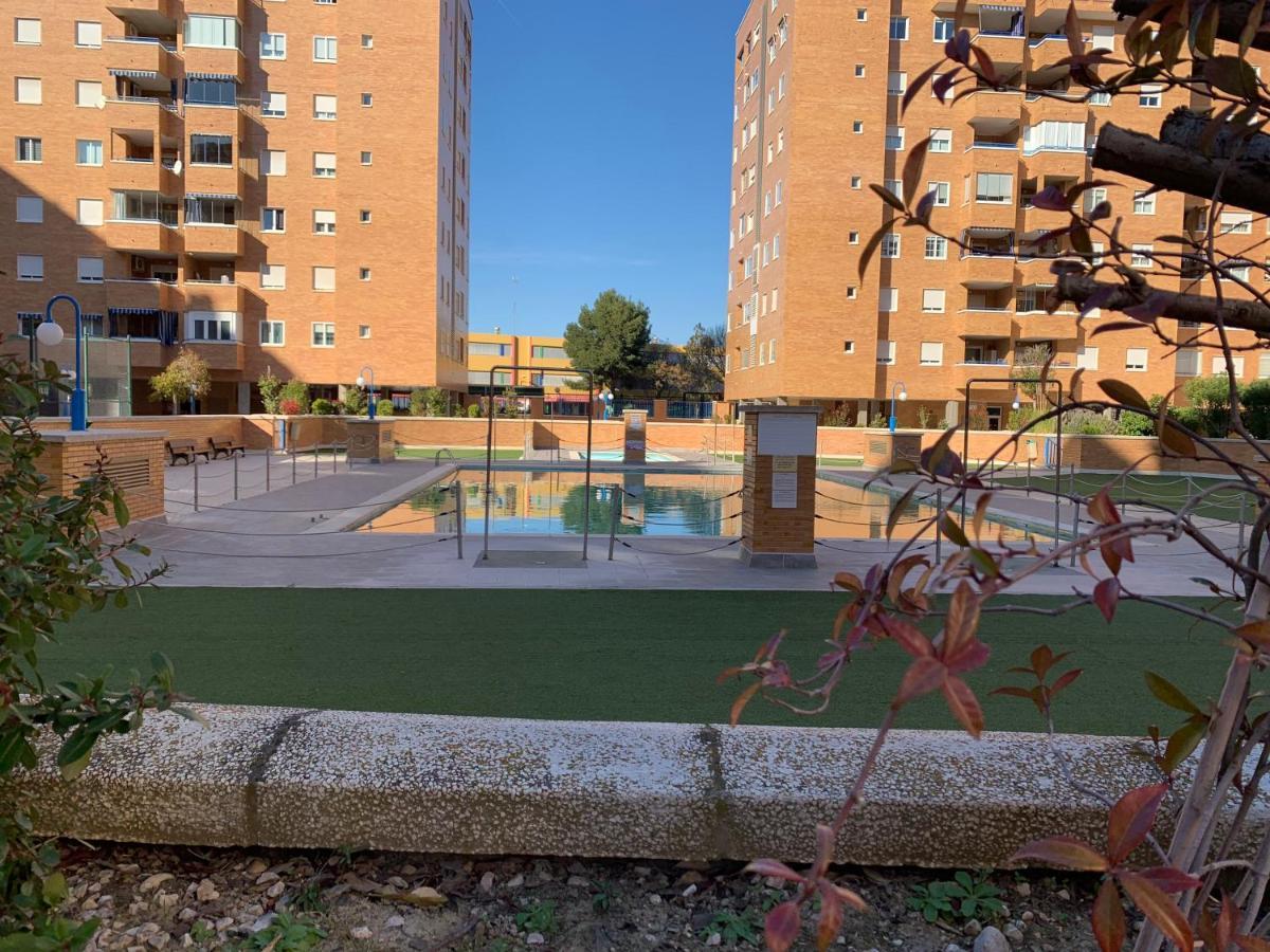 Apto Alma Parking Y Piscina Gratis Zaragoza Buitenkant foto